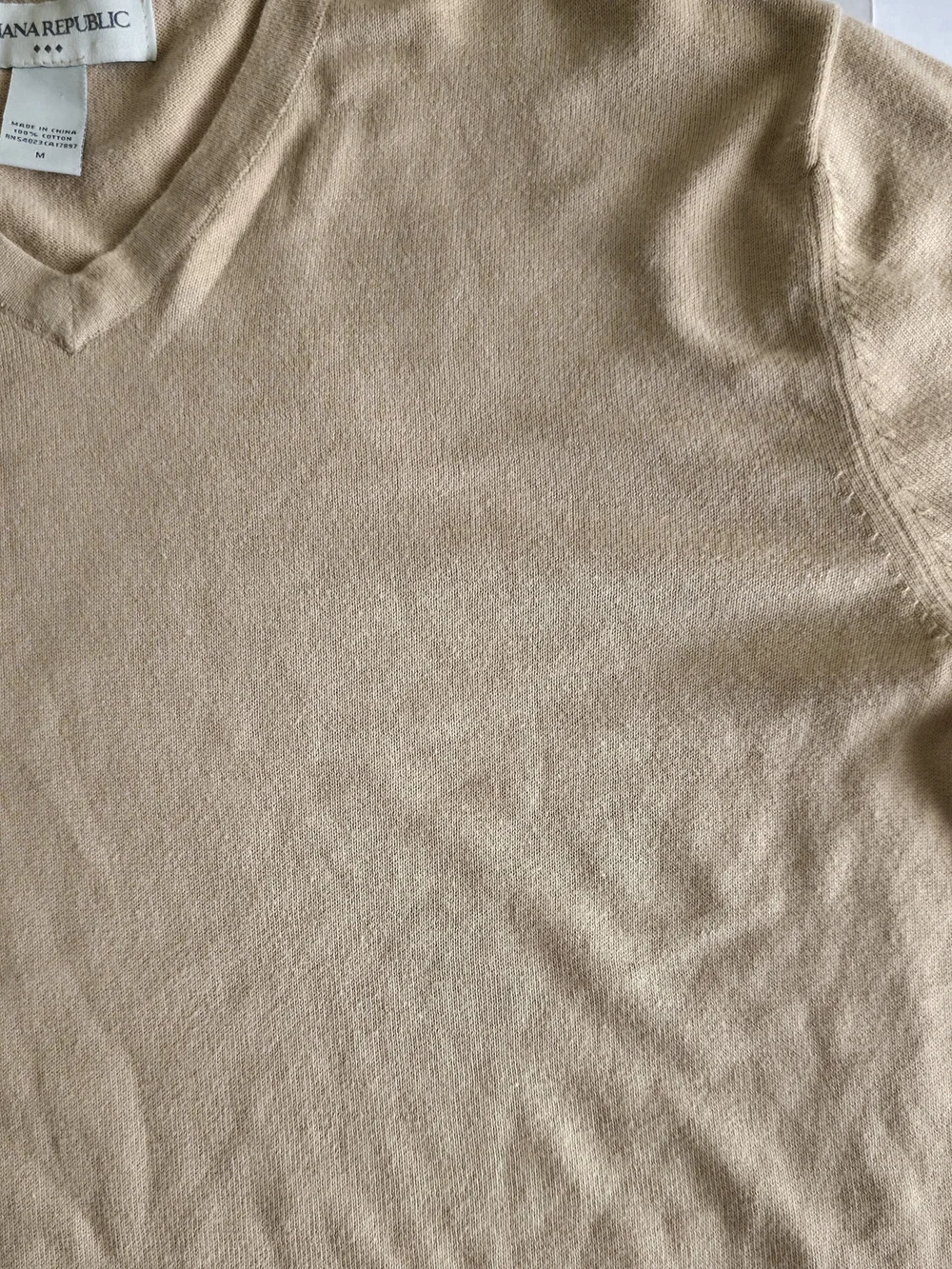 Banana Republic Beige V-neck Cotton Sweater Old Money Minimalist Preppy